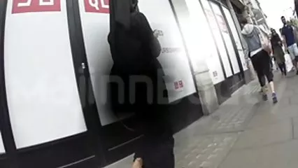 نوجوان زنجبیل و بانوی لزبین